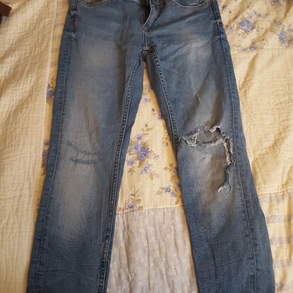Distressed Zara skinny jeans - Picture 2 of 5